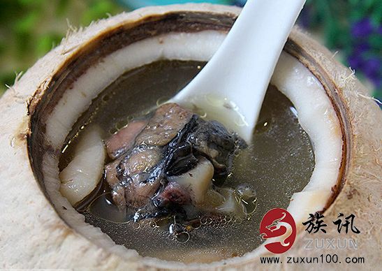 椰子炖鸡汤